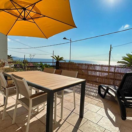 Marina Di Andrano - Alisso, Casa Vista Mare Con Parcheggio Privato E Wifi Villa Luaran gambar