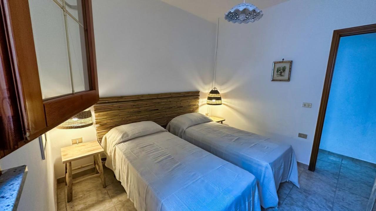 Marina Di Andrano - Alisso, Casa Vista Mare Con Parcheggio Privato E Wifi Villa Luaran gambar